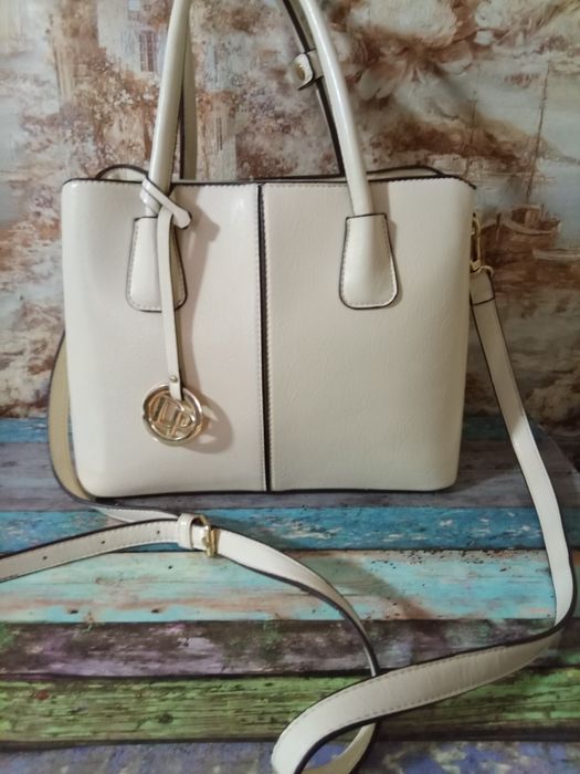 Продам сумку из Кари