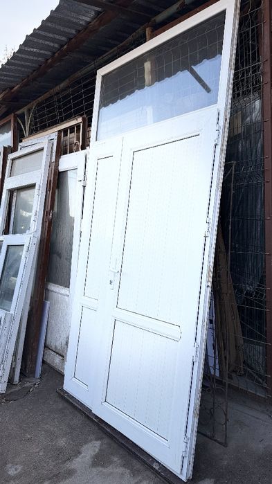 Temir eshiklar eski by