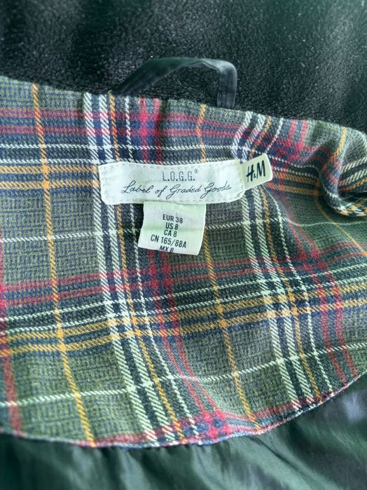 Яке H&M с качулка на копчета