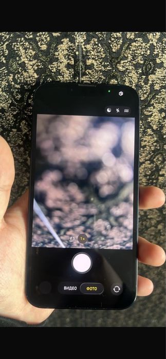 Продам Iphone 13