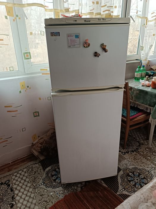 Холодильник рабочий