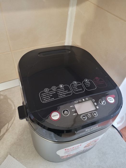 Mașină de pâine și prăjituri Tefal, 20 programe, fără gluten