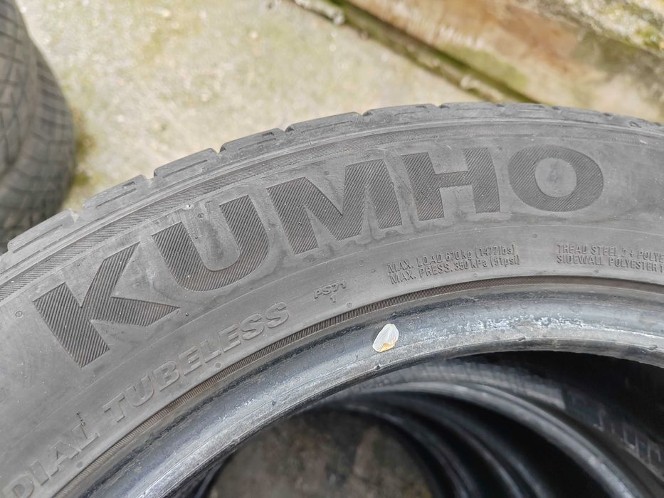 215/55/17 4бр.Kumho Летни гуми