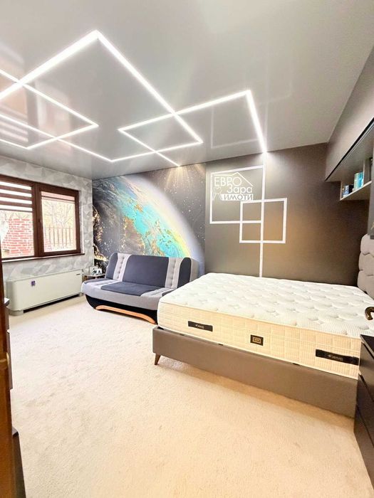 Двуетажна Къща с гараж за продажба в град Стара Загора