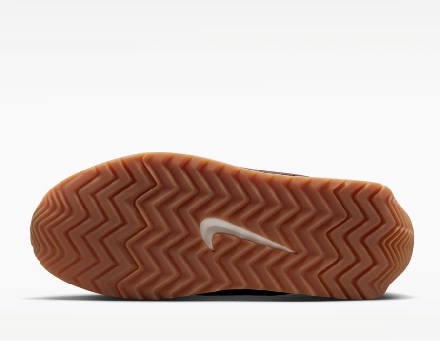 Кроссовки Nike, новые, размер 38-38.5