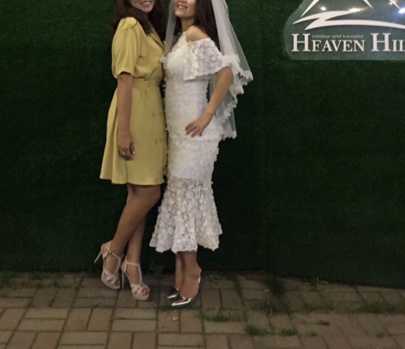 Желтое платье нежное