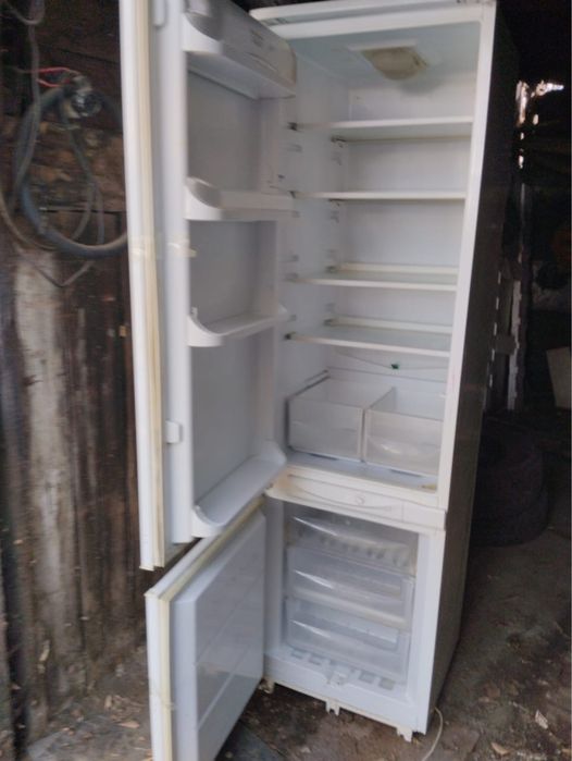 Продам холодильник