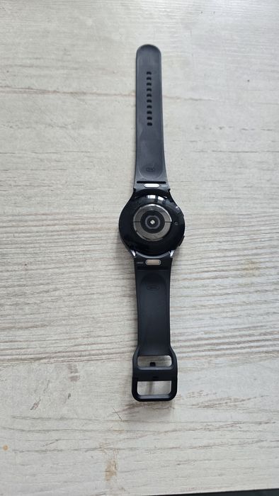 СРОЧНО! продам часы самсунг Watch 6