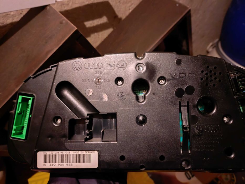 Части за пассат б5