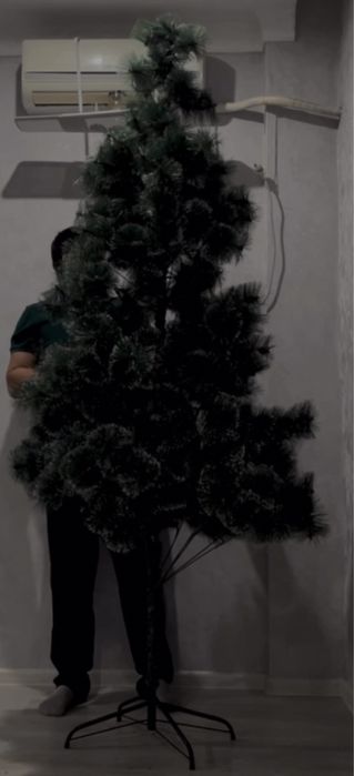 Елка с игрушками