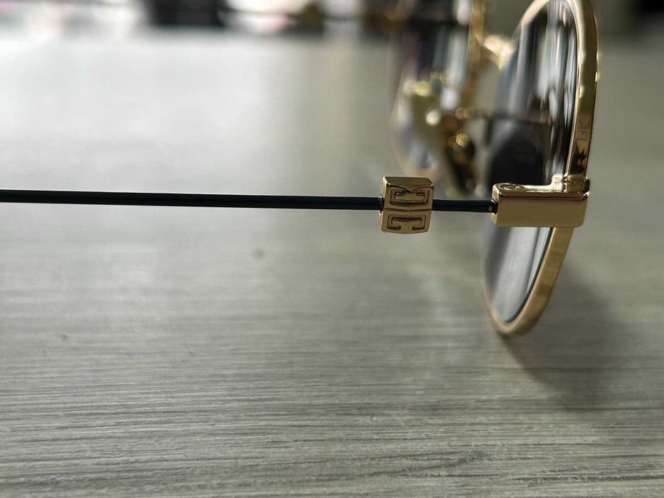 Дамски слънчеви очила GIVENCHY GV40107U