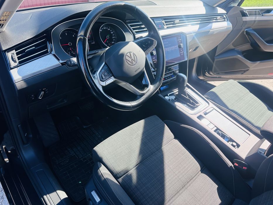 VOLKSWAGEN Passat 2021 — imagine 3