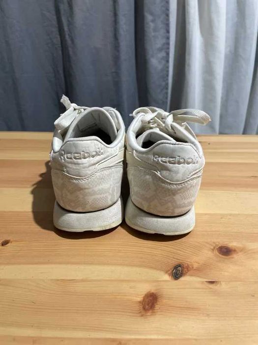 Adidasi de vara cu imprimeu editie speciala