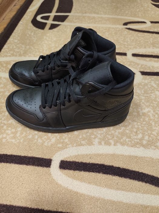 Маратонки DJORDAN