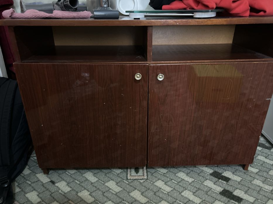 Отдам тумбу советскую