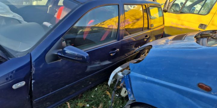 Galerie evacuare 06A253031 Volkswagen VW Golf a 4-a generatie