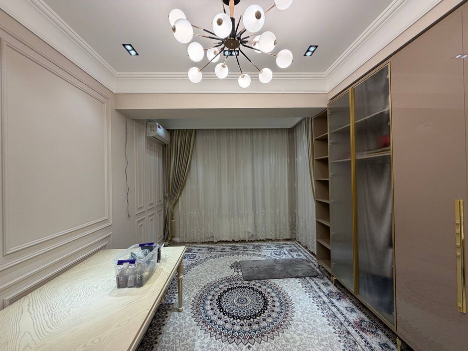 Квартира Piramit Tower 7/9-10/10 320 м2