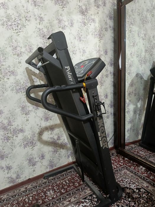 Продаётся беговая дорожка на хорошем состоянии