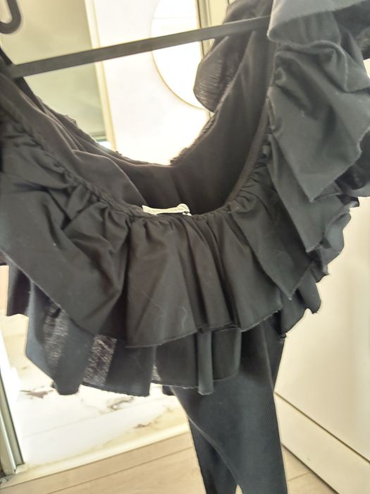 Боди на марките Avin,Zara