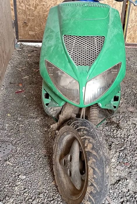 Vând sau schimb scuter Piaggio 50cc