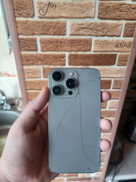 Iphone xr 15 pro korpusda