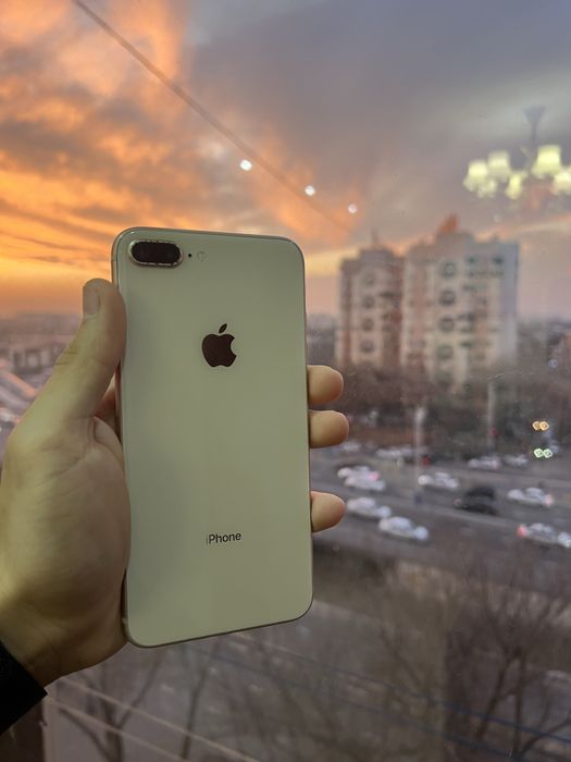 Iphone 8 plus Srochna