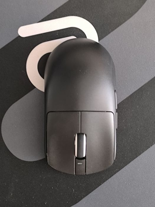 Продам мышку VXE R1 SE+