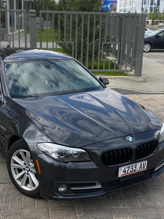 Продам BMW 528i 2015г