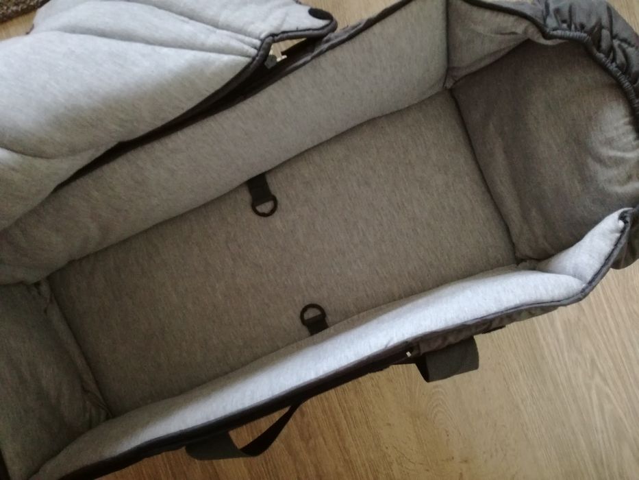 Бебе порт кошница