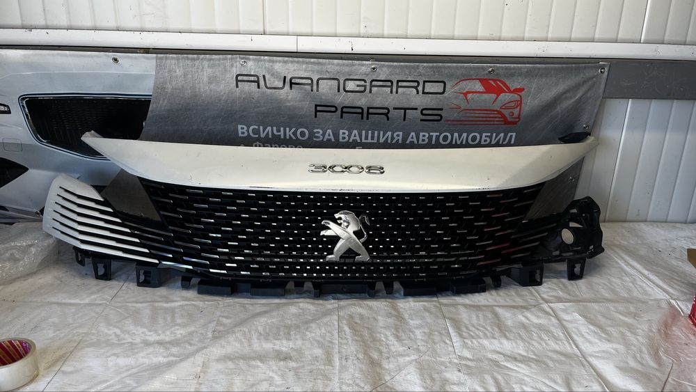 Peugeot 3008 предна решетка