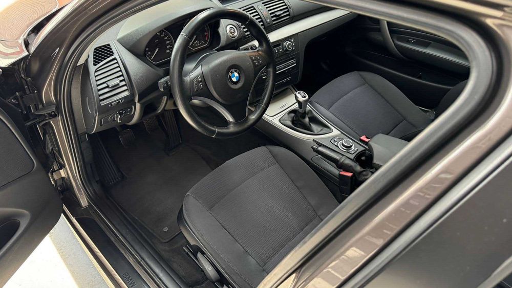 BMW Seria 1 E87 – Full Option