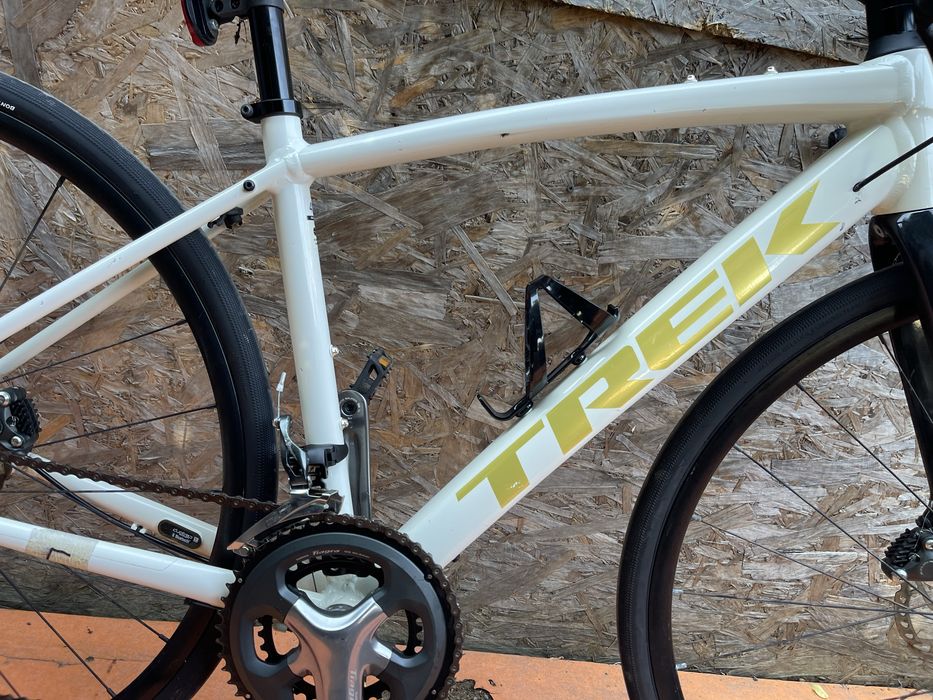 Bicicleta cursiera ciclocross gravel trek domane 4 furca de carbon  frane pe disc hiraulice roti 28”