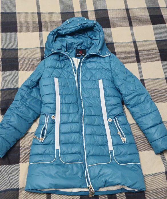 Продам зимний пуховик