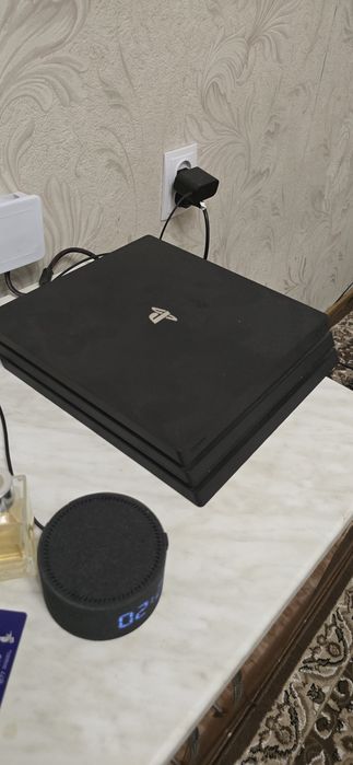 Playstation PS4 PRO 1TB