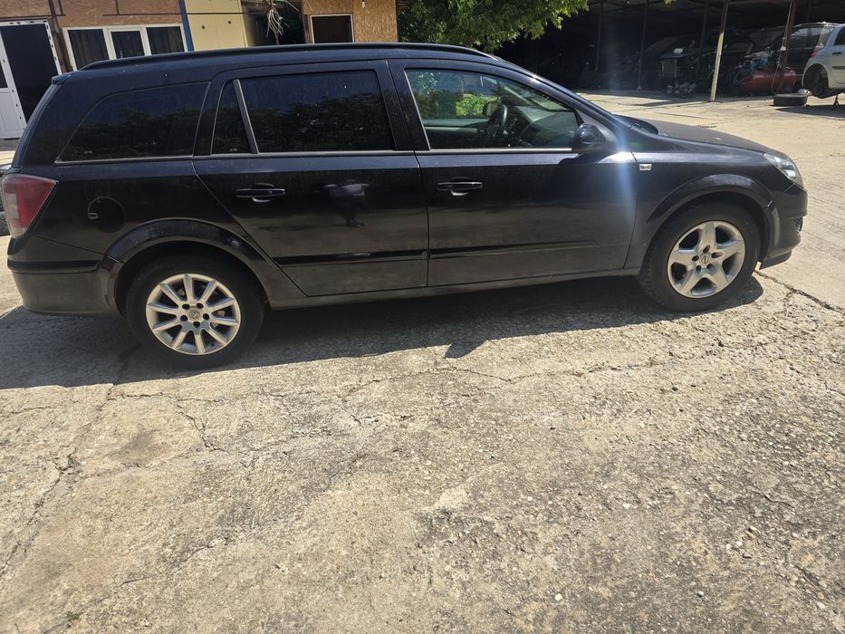 Piese Auto din Dezmembrari pentru Opel Astra H  2008 1.7 diesel