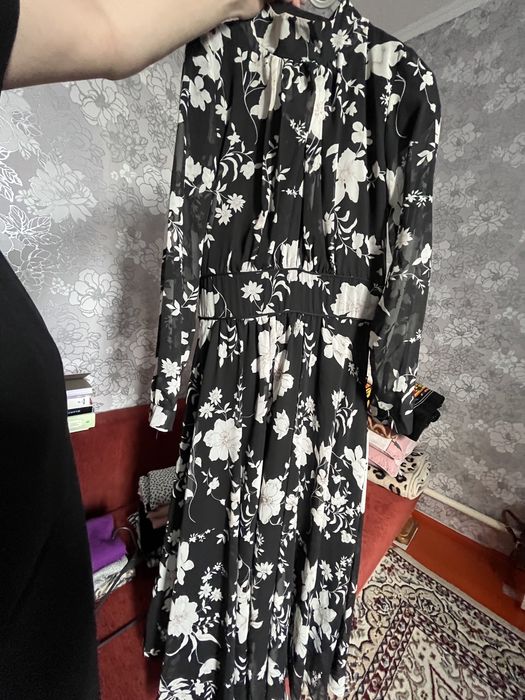 продаются платья