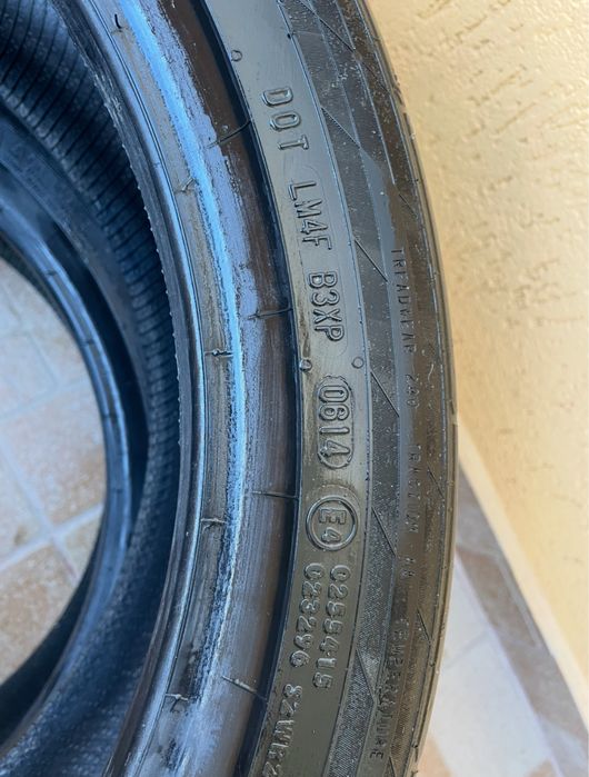 Vând 2 anvelope 225 45 R18, continental, RunFlat