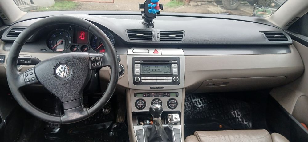 Volkswagen Passat B6 vand sau schimb