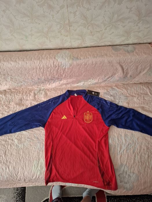 Продам футбольную кофту