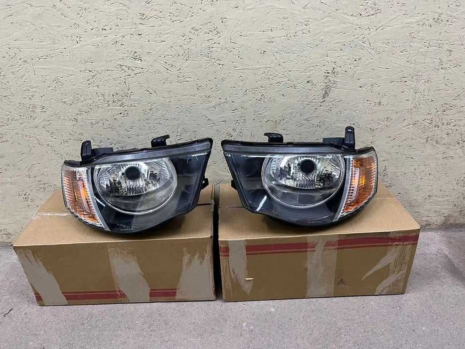 Фара на Mitsubishi L200 / 05-10 Митсубиси Л 200