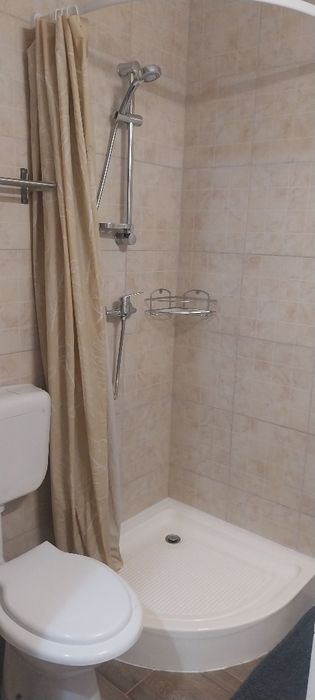 Închiriez garsoniera zona Rogerius