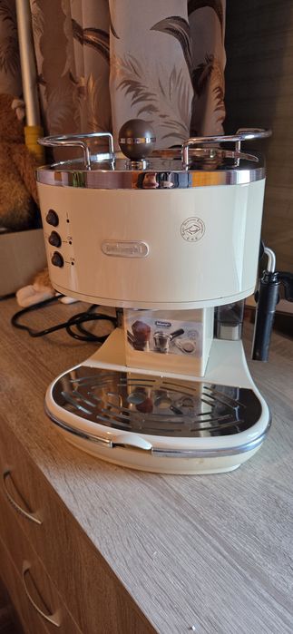 Кафе машина DELONGHI ICONA 1400.00 ml, 15.00 bar