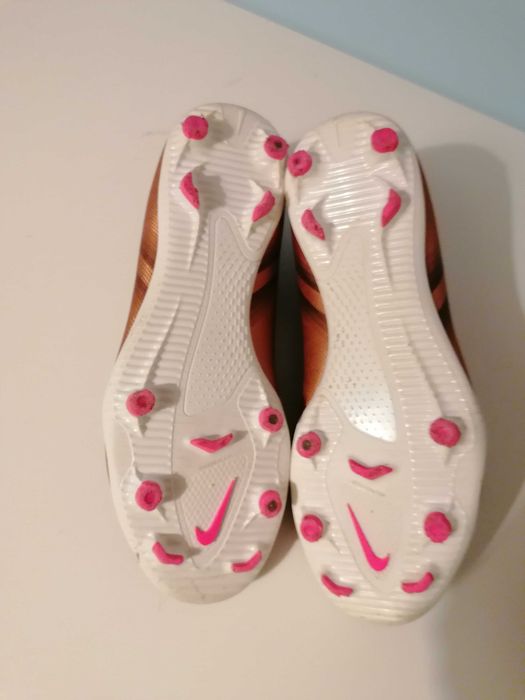 Nike Jr. Phantom GT2 Club MG – №37.5 детски футболни бутонки