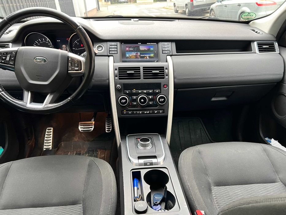 Land Rover Discovery Sport 4x4,180cp automata 9 trepte,2 l,2016