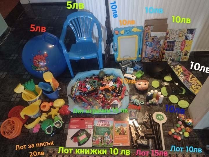 Играчки столче плюшени интерактивни пъзели и други