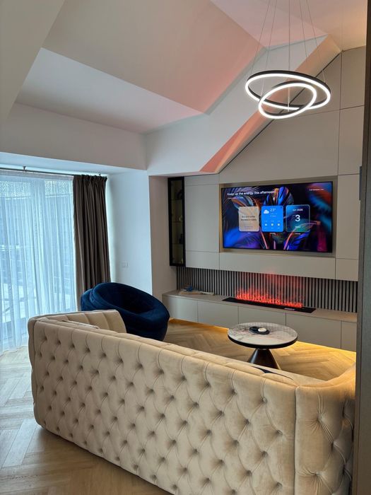 PENTHOUSE LUXURY | Jacuzzi Privat | Terasă 85 mp | Fotovoltaice | Parcare Subterană | Coresi Brașov