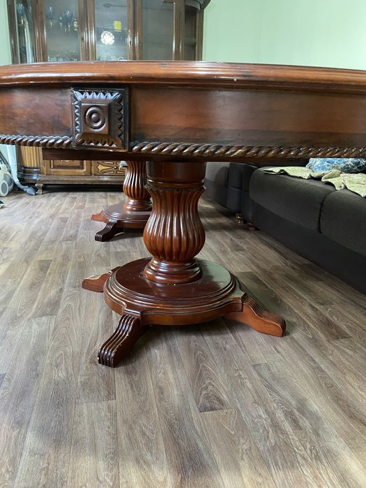 продам стол со стульями