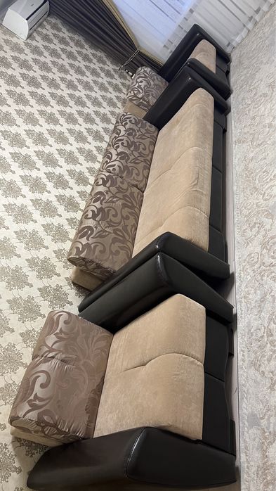 Продам диван+ два кресла