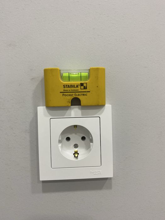 Электрик с опытом 8 лет