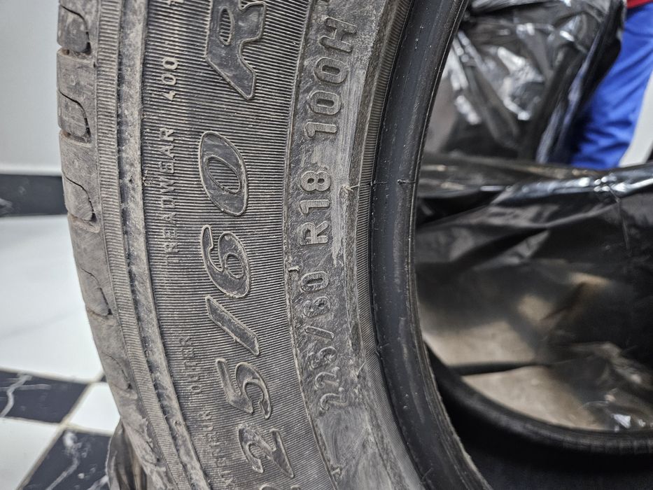 Продам б/у летнюю резину